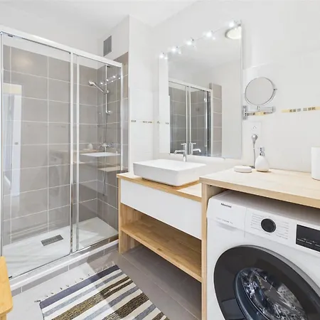 Apartment -swim- T3 Pres Des Plages Avec Parking *